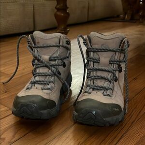 Oboz Tan Hiking Boots